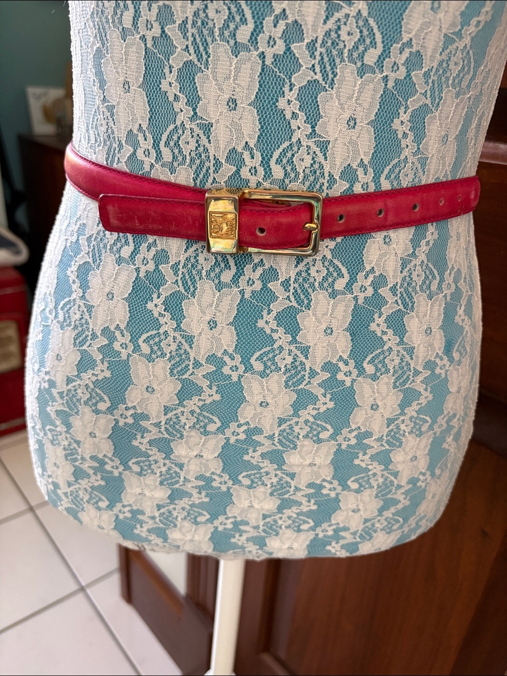 Beacon Hill  belt  fuchsia smooth Leather  gold tone buckle .75”w  size S